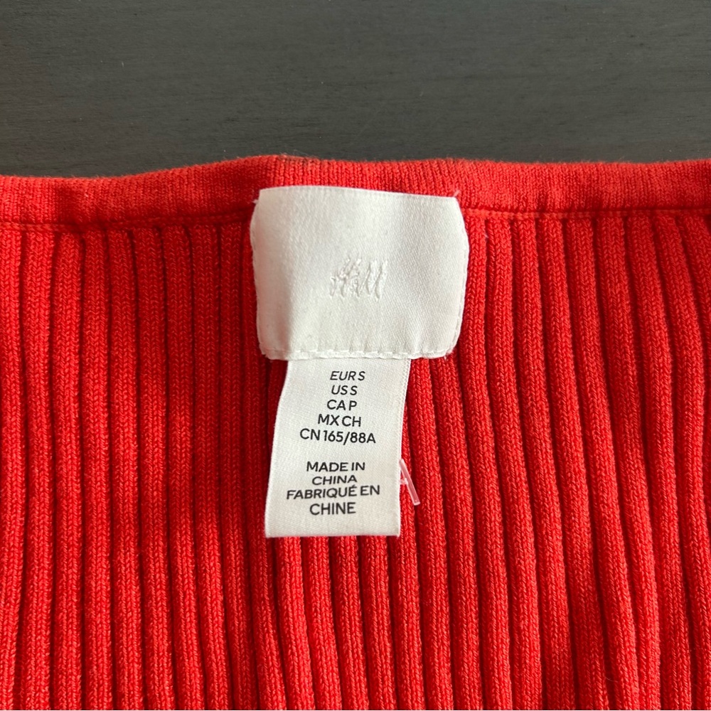 H&M Bold Red Ribbed Top - Picture 4 of 4